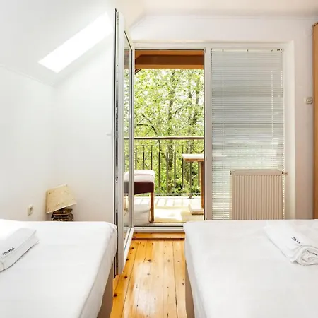 Hills * Σαράγεβο